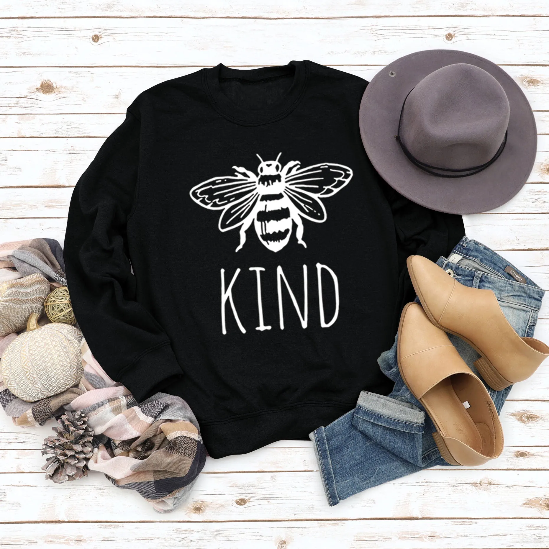 Kind Bee Alphabet Printing Autumn and Winter Backing Loose Large Long Sleeve Round Neck Sweater (women)