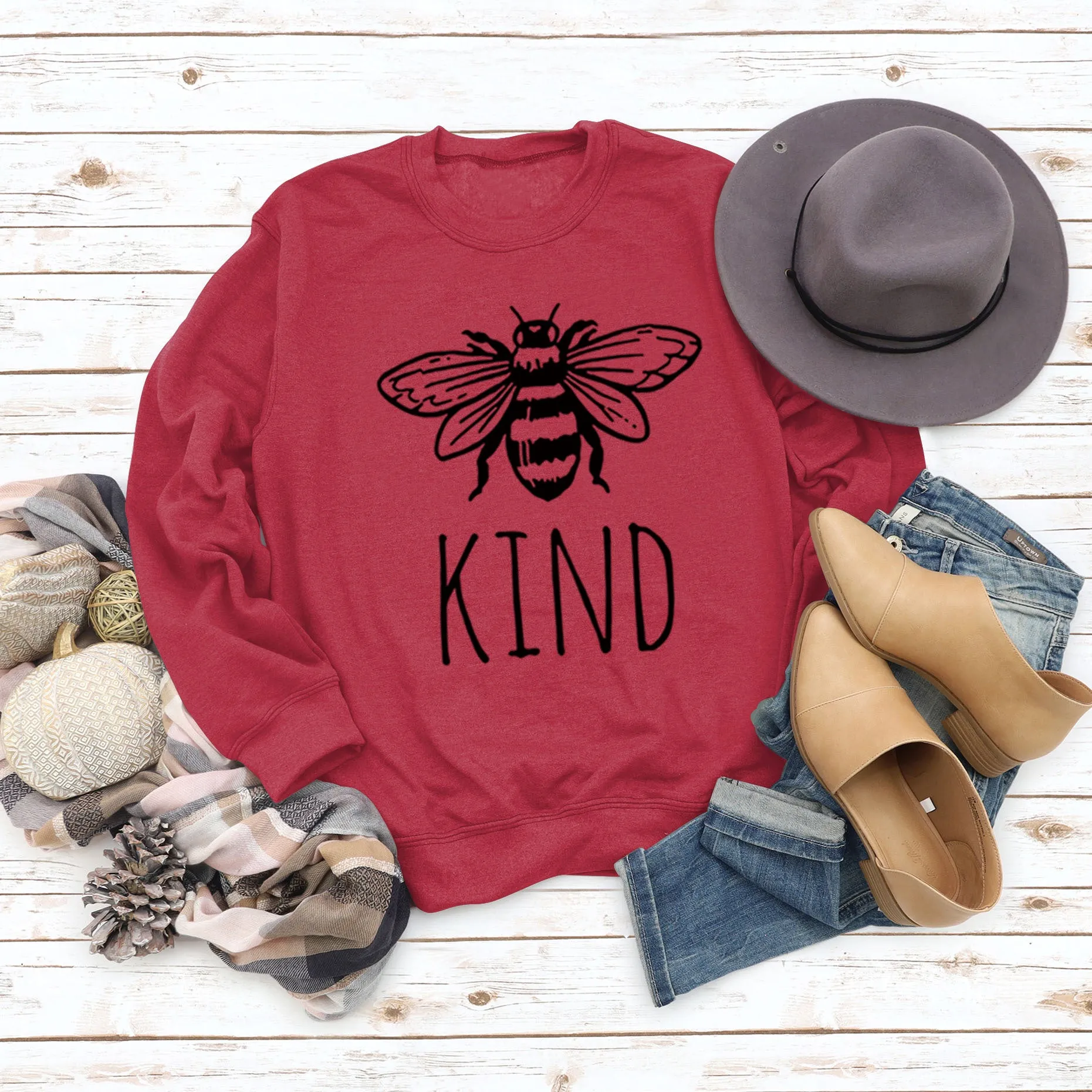 Kind Bee Alphabet Printing Autumn and Winter Backing Loose Large Long Sleeve Round Neck Sweater (women)