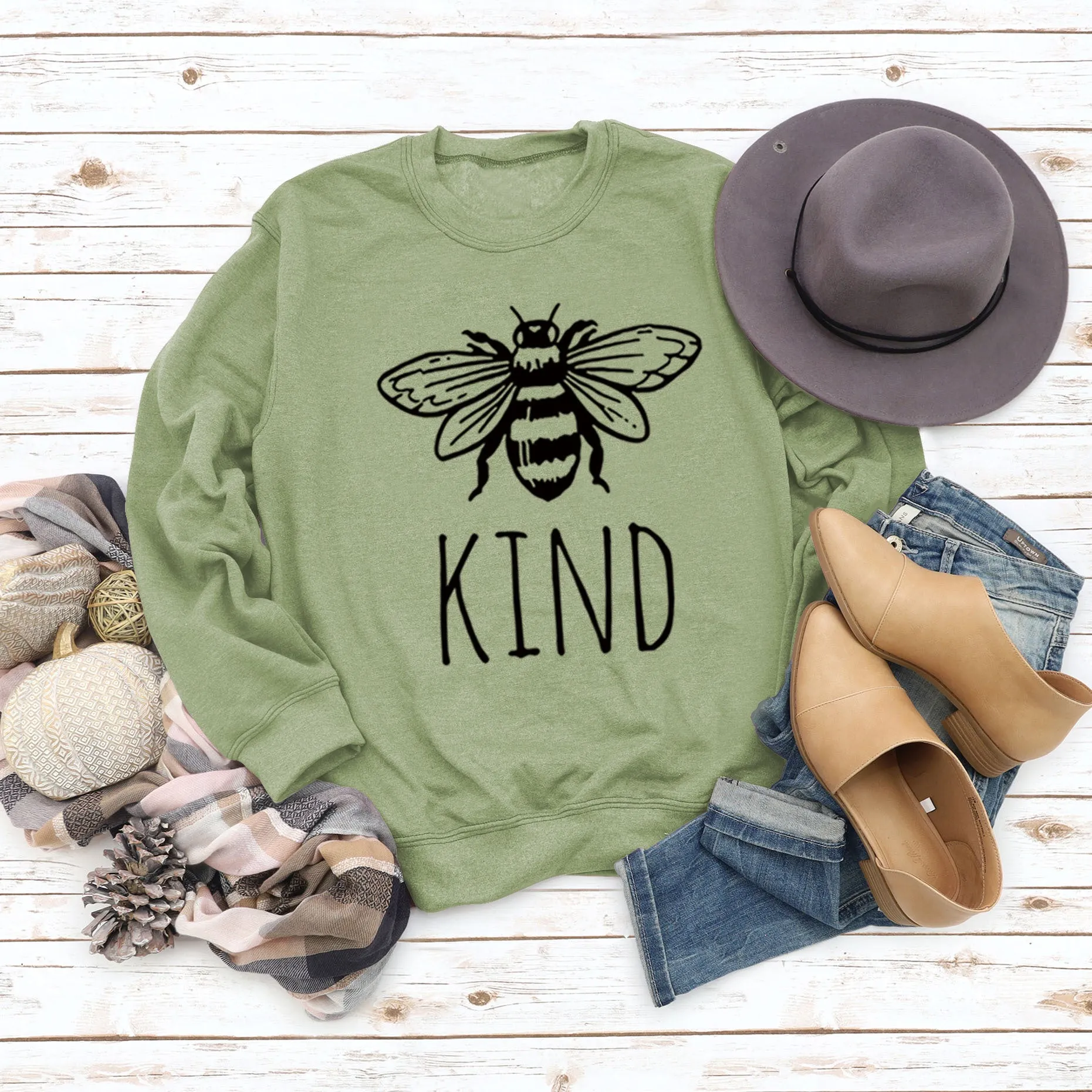 Kind Bee Alphabet Printing Autumn and Winter Backing Loose Large Long Sleeve Round Neck Sweater (women)