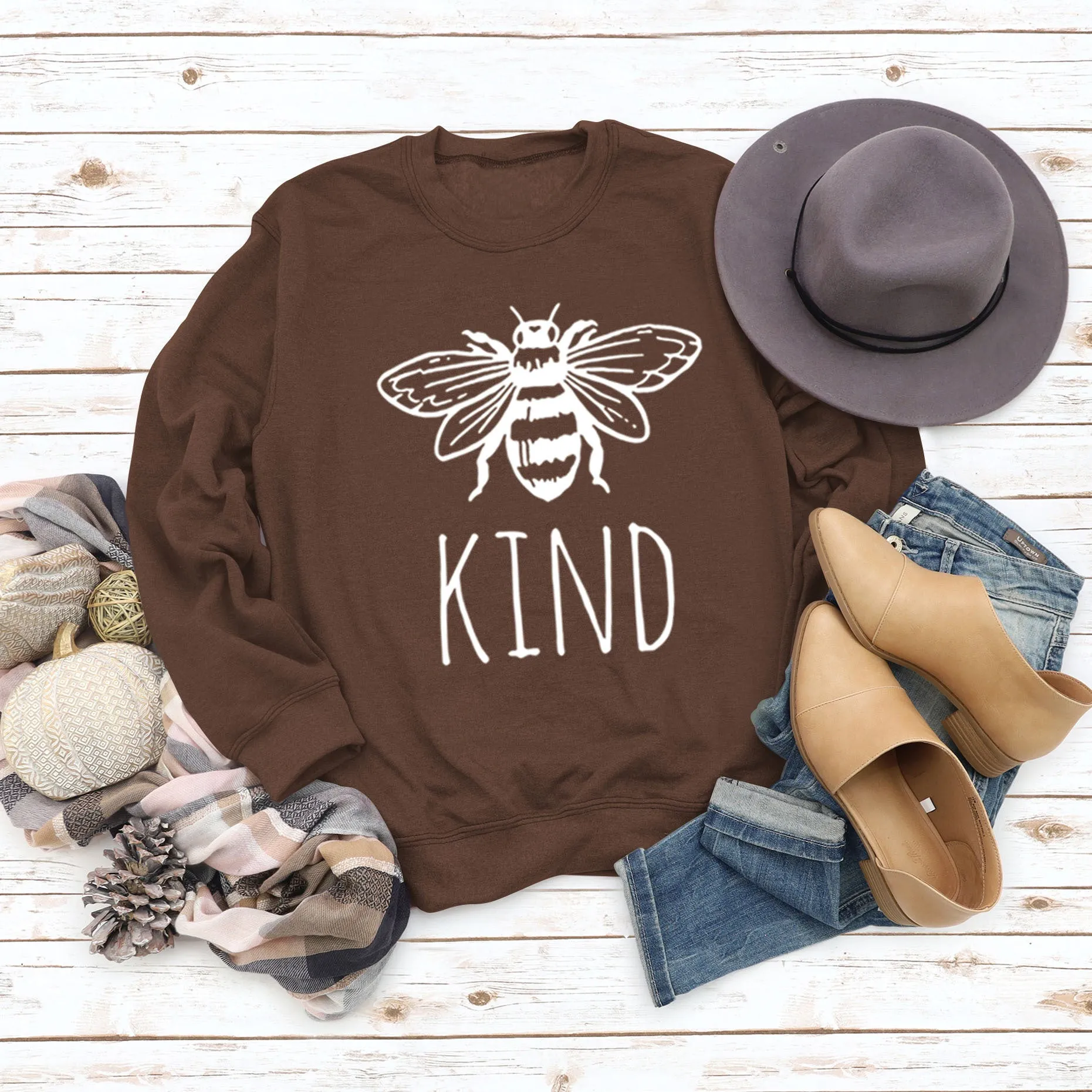 Kind Bee Alphabet Printing Autumn and Winter Backing Loose Large Long Sleeve Round Neck Sweater (women)