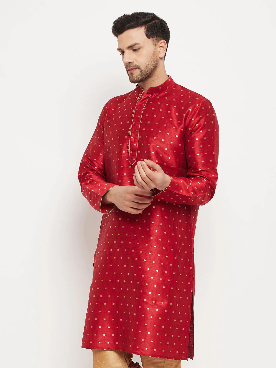 VASTRAMAY Men's Maroon Zari Kurta